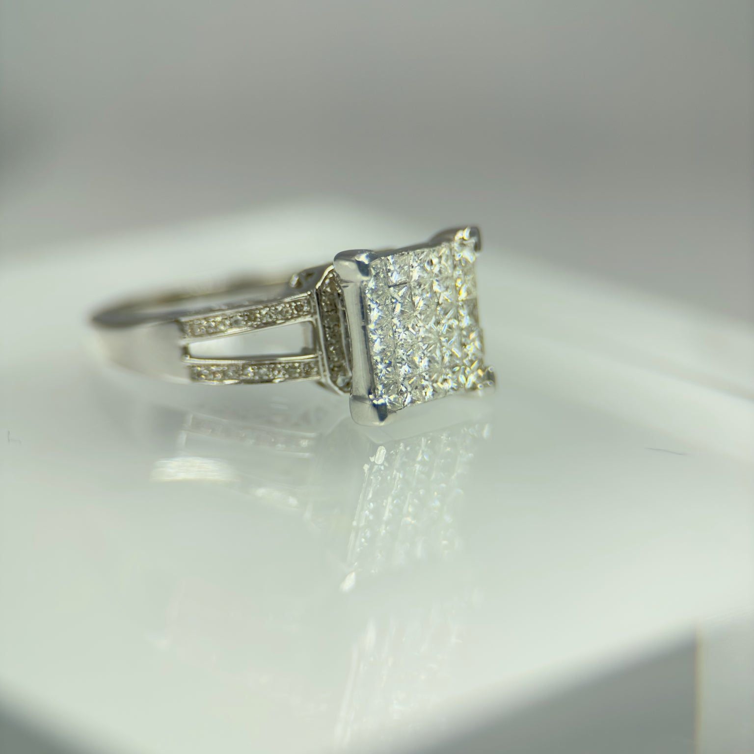DR1043 - 14K White Gold - Princess Pavé (Invisible) - Diamond - Bridal Ring