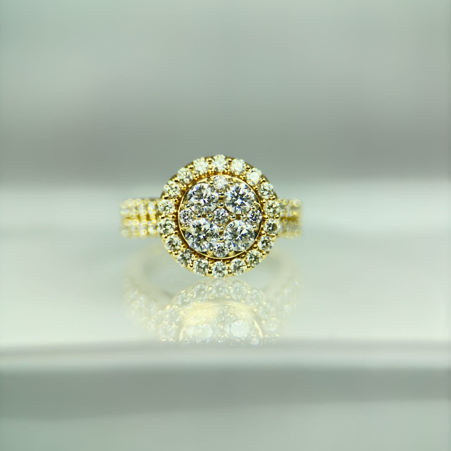 DR1044 - 14K Yellow Gold - Round (Halo) - Diamond - Bridal Ring