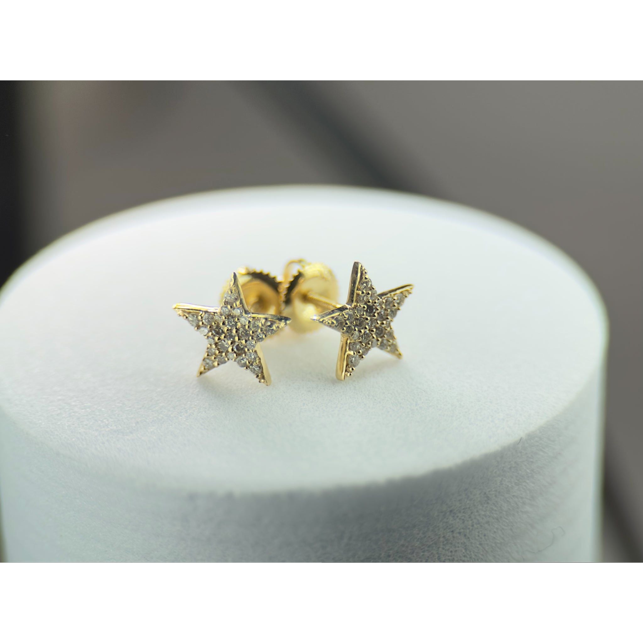 DR1520 - 14K Yellow Gold - Diamond - Diamond Earrings