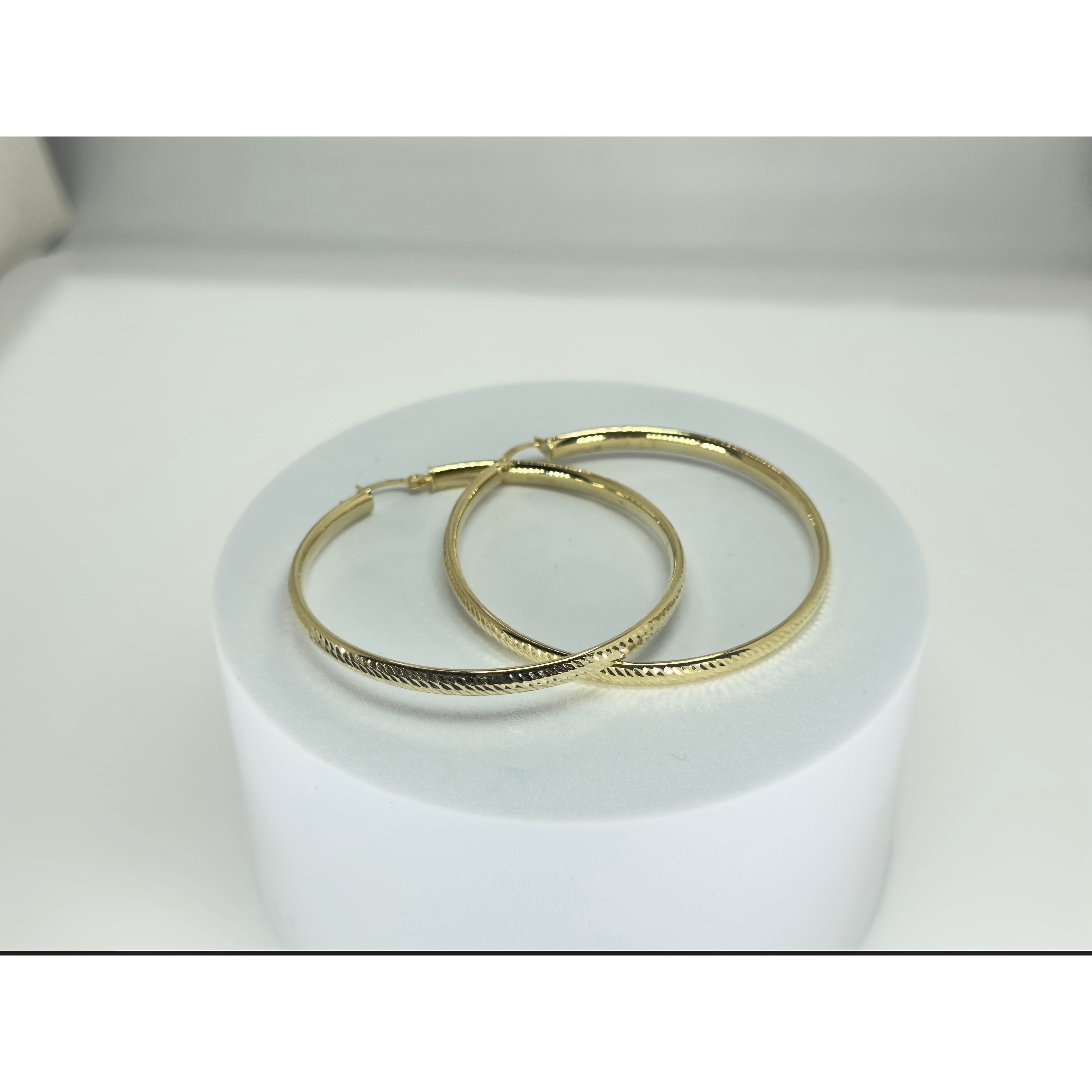 DR1590 - 14K Yellow Gold - Gold Hoops