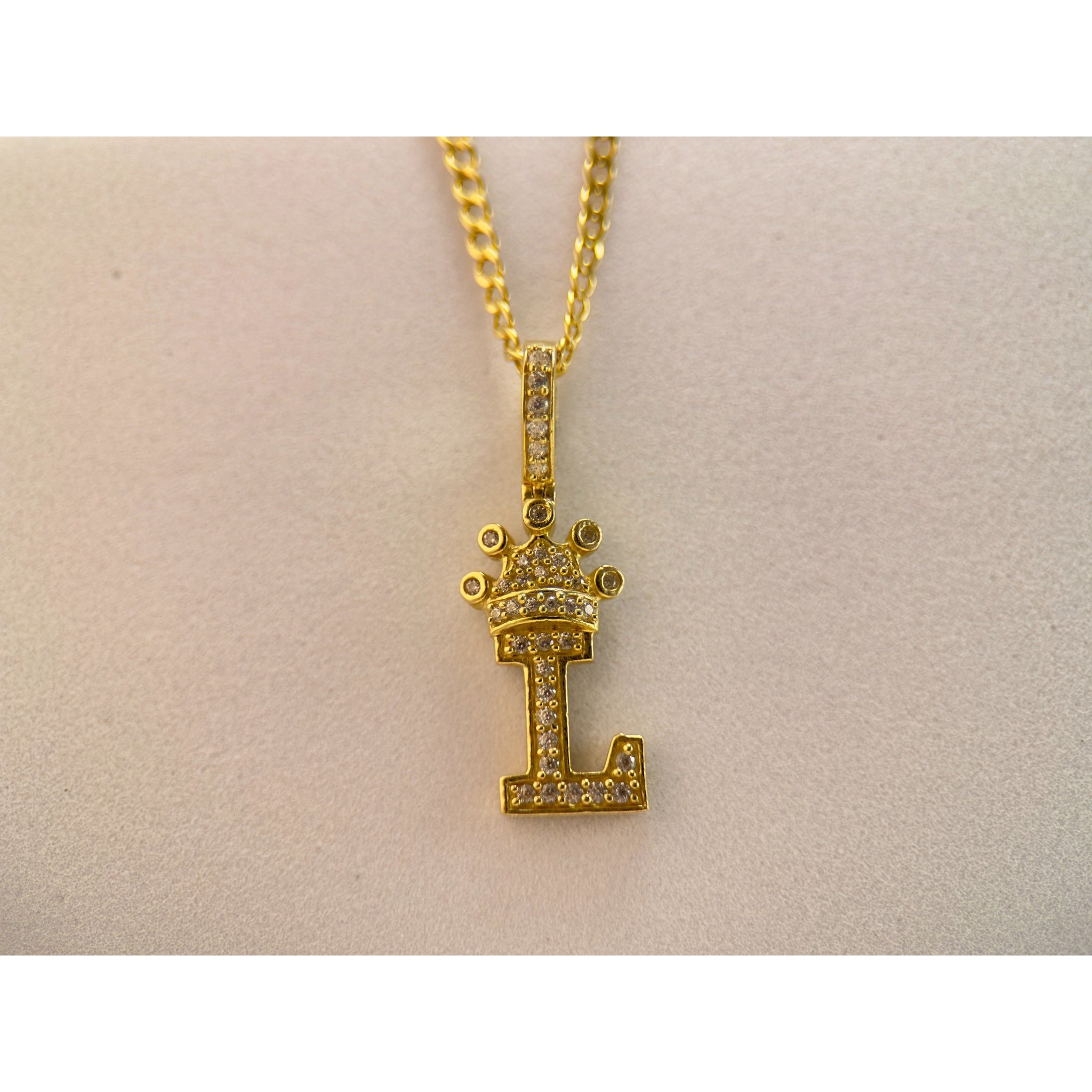 DR1938 - 10K Yellow Gold - Lab Created Stones - Gold Chain & Charm - Letter L w/Crown