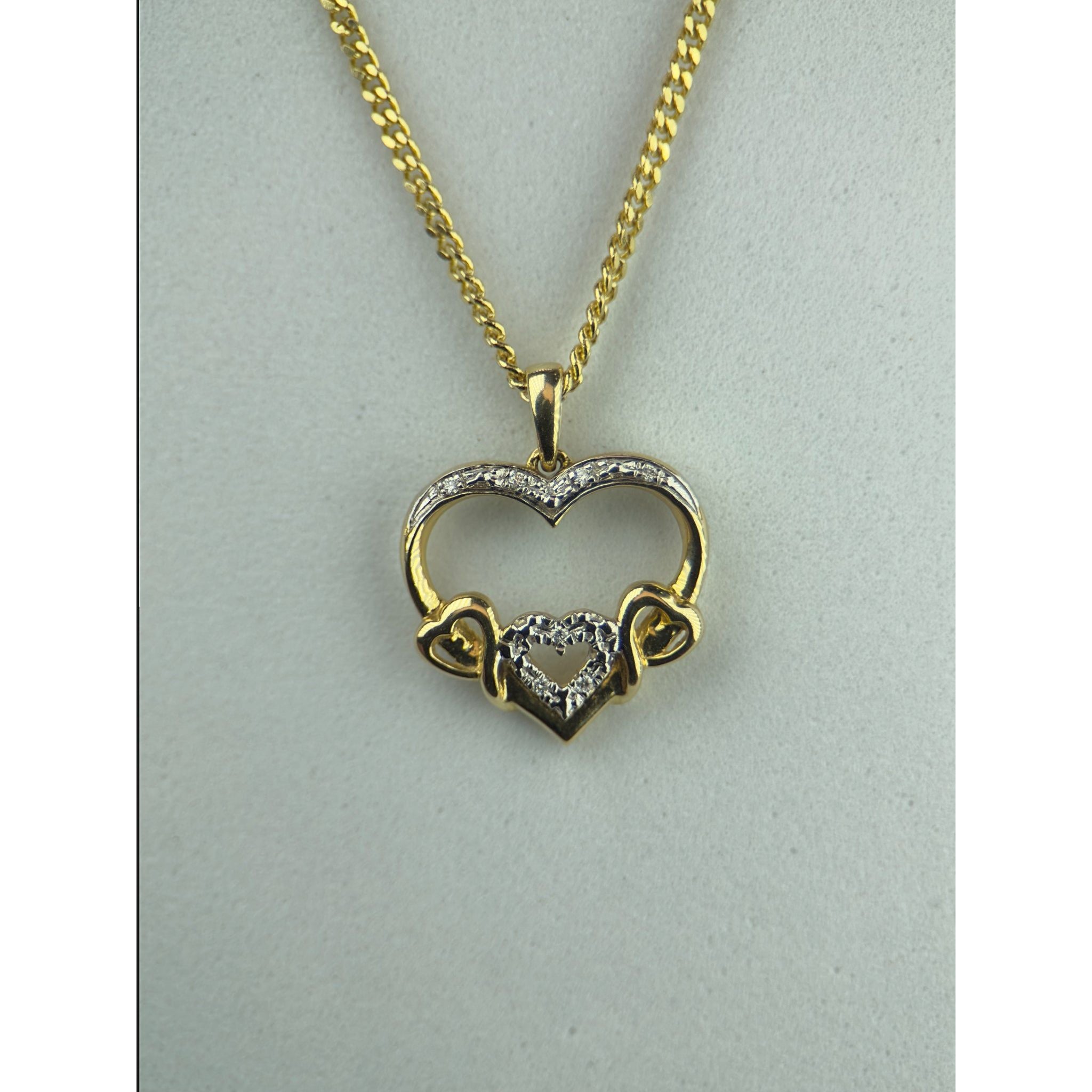 DR2210 - 14K Yellow Gold - Diamond - Pendant and Chain