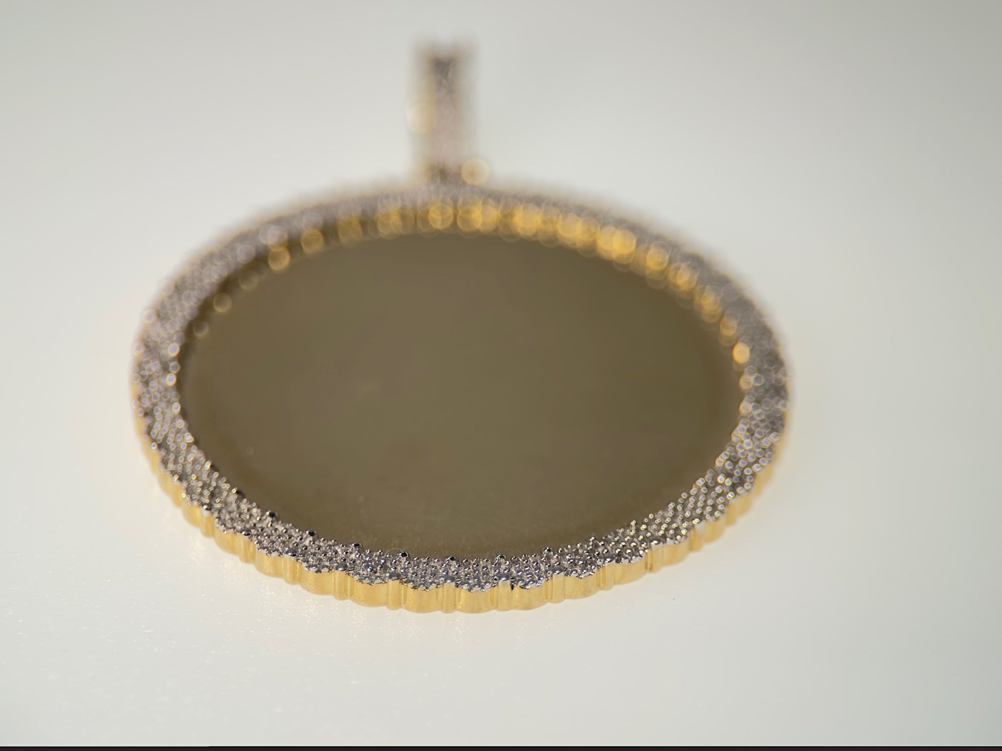 DR1367 - 10k Gold - Diamond - Picture Pendant