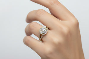 DR1087 - 14K Yellow Gold - Round (Halo) - Diamond - Bridal Ring